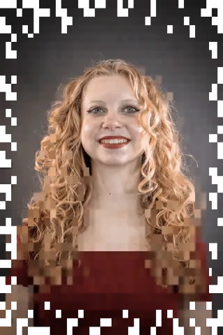 Half-pixelated version of my head shot.